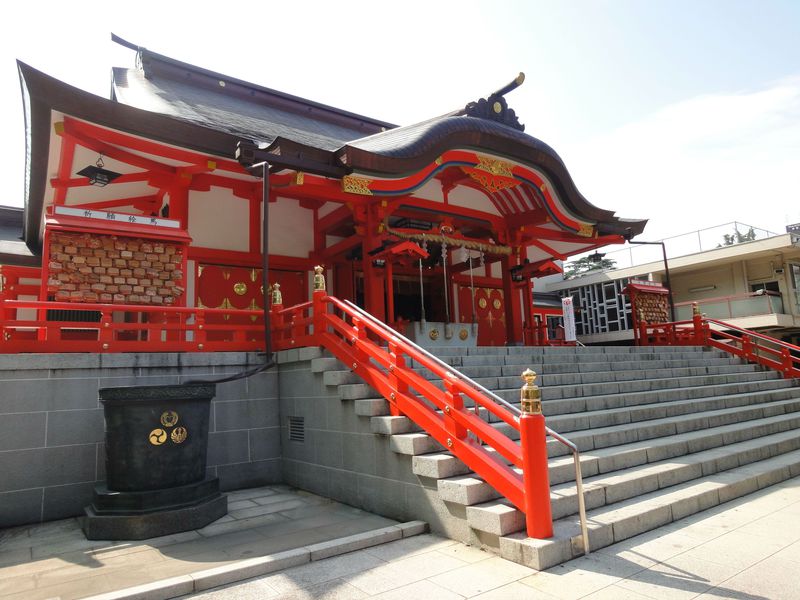 大都会・新宿の発展を支える！「花園神社」…ご利益がスゴイ！