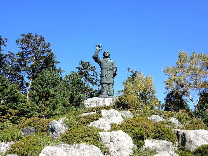 「日本武尊銅像」周辺もパワースポット！