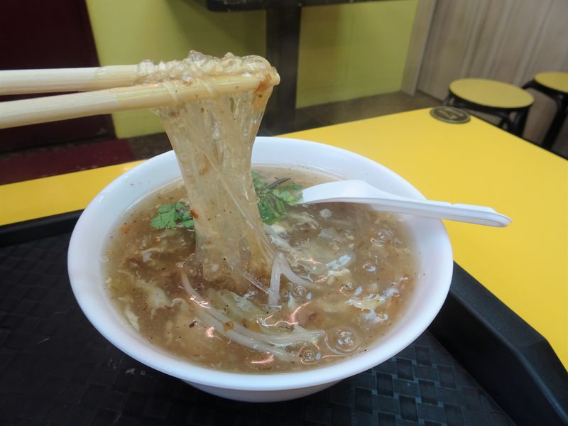 台北・西門町で“イカのとろみスープ”を食す！「謝謝ヨウイー羹」