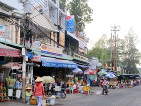 �n�����ɐl�C�̌���I�x�g�i���E�`���E�h�b�N�u�T���R�v��o�낤�I�̋L���T���l�C��