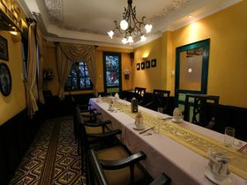 ホーチミンで古き良きフランス時代と南ベトナム時代を感じるレストラン