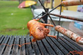 ���ɒn���̐^�񒆁I�G�N�A�h���E�L�g�́u�ԓ��L�O������v�Ŏs���ό�������ɏ[���̋L���T���l�C��