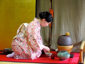 観て・体験して・感じる京伝統文化！有形文化財「西陣 冨田屋」で