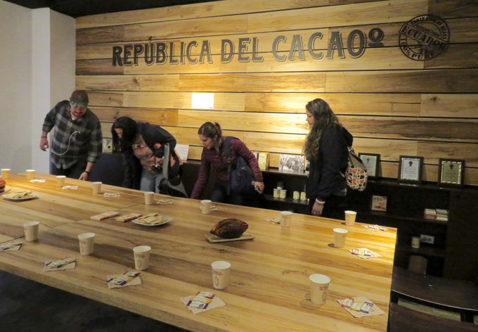 �����ȃA���o�J�J�I�E�f�U�[�g����������