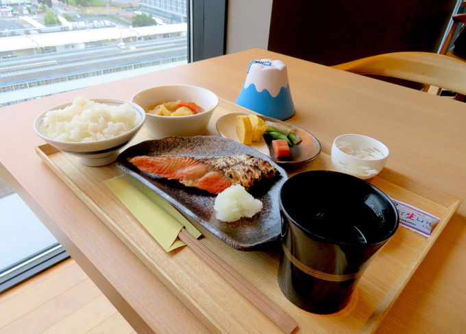 「富士の湯」と三島の恵を楽しむレストラン