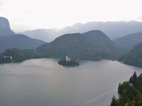 神秘の湖と鍾乳洞が織りなす絶景の国『スロベニア』