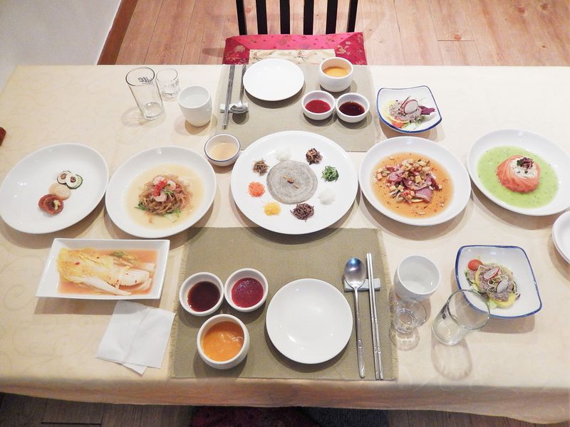 ミシュランも認めた伝統の味！釜山「東莱別荘」日本家屋で味わう宮廷韓定食！