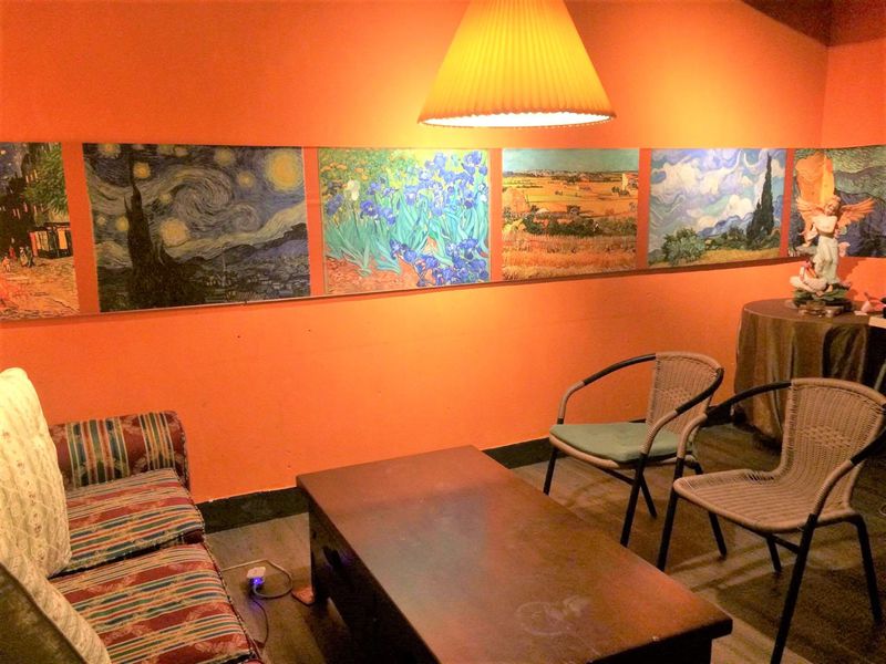 ゴッホの絵に囲まれた台北のプライベートレストラン「遇見梵谷 Meet Van Gogh」