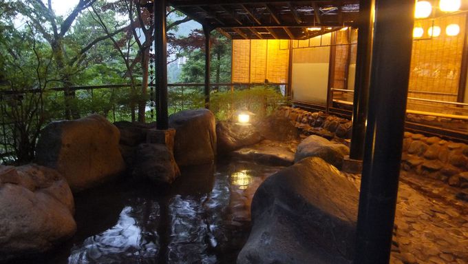 栃木の温泉といえばココ！渓谷に立ち並ぶ美しい温泉郷「鬼怒川温泉」