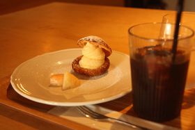 �����s�E���g���ȊX���݂́u�R���؁v�������߃X�|�b�g3�I�̋L���T���l�C��