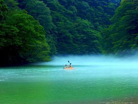 那須高原板室ダム湖のカヌー体験で大自然を満喫しよう！