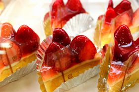 �w���َq�̏�E�ߐ{�n�[�g�����h�x�ł������̃X�C�[�c�O���I�̋L���T���l�C��