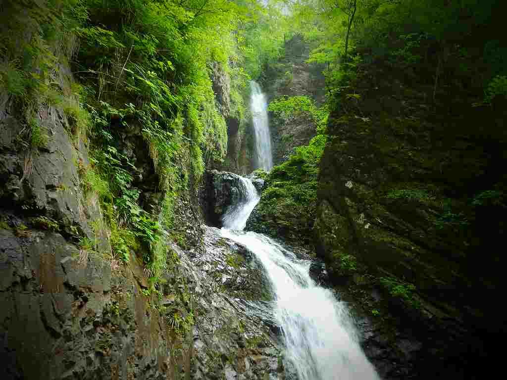 ܂ŗVɏ悤ȎOȋȗv͈I