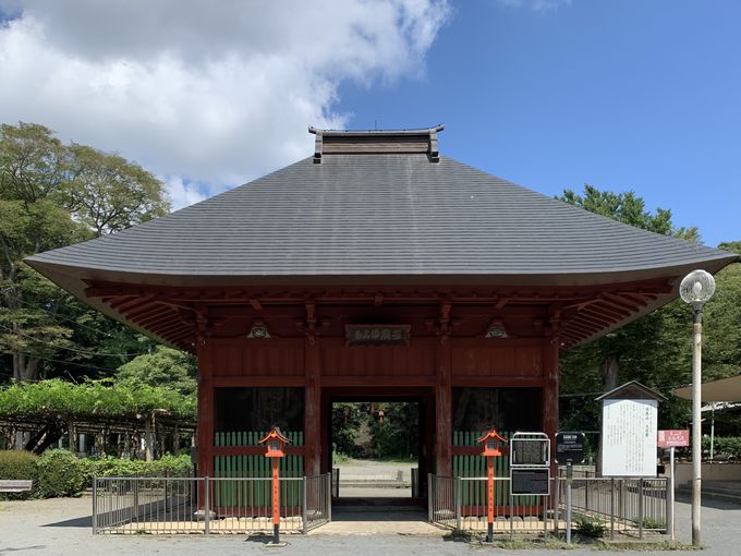 文化財にも触れられる拝島日吉神社