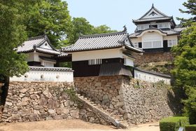 �|�X�g�|�c��I�V��̏�E�������R��Ə����s�E�����̊X�𖞋i�̋L���T���l�C��