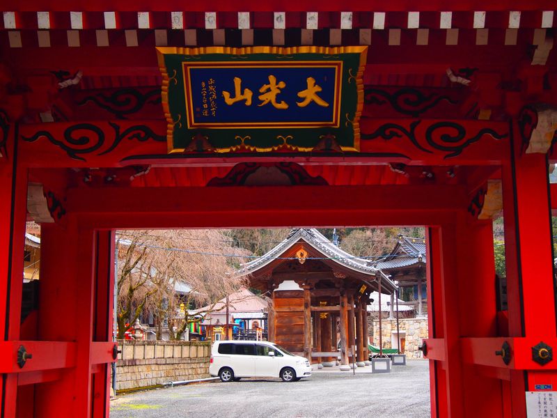 開運門をくぐろう！風光明媚な京都・山科の名刹「本圀寺」
