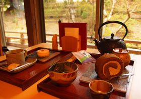 ���ꌧ�E�O�䎛�̂����J�t�F�I�{���@�u�Ȃ��璃�[�v�ŋߍ]�̓��Y�𖡂킨���̋L���T���l�C��