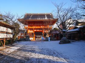 冬の京都でお参りしたい祇園「八坂神社」摂社や末社にも注目を