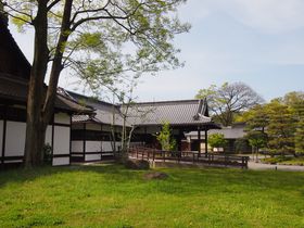 �������뉀���W�����������I���s�䉑�u�Չ@�{�@�Ձv�̋L���T���l�C��