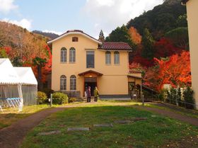 �ו��܂ŃA�[�g�I���g���ȗm�قƓ`���I�ȉ����~ ���s�u�a�����v�̋L���T���l�C��