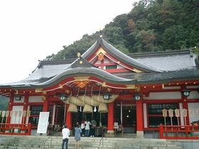 小京都と聞くとじっとしていられないあなたへ！山陰の「津和野」で見つけた歴史とパワーとグルメとりんご