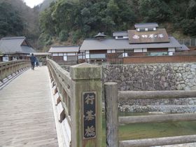 �����ɃO�����ɓ��̉w���܂Ƃ߂Ċy���ށu���ʂ����]����E�s��̓��v�̋L���T���l�C��