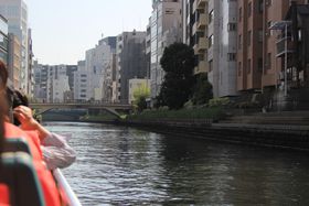 �f��u�F��̖��������Ƃ��v���P�n�߂���E���{���N���[�Y�Ɛl�`���̋L���T���l�C��