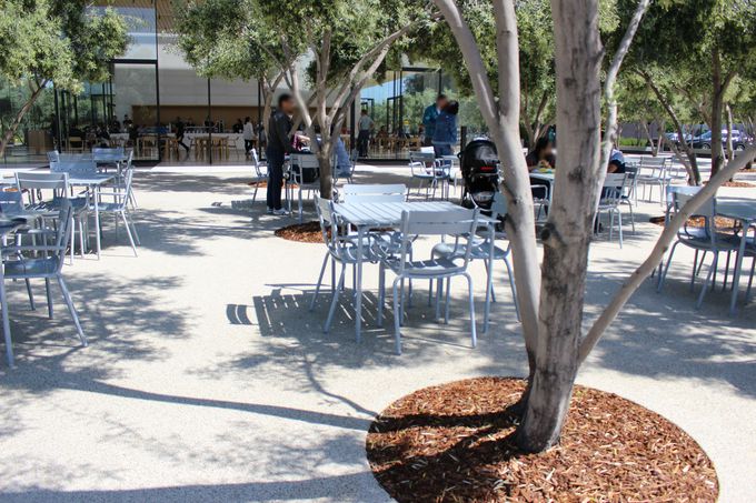 ΖLōL~nuApple Park Visitor Centerv