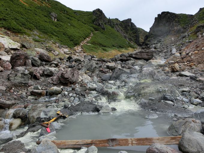 ワイルドな秘湯　中岳温泉