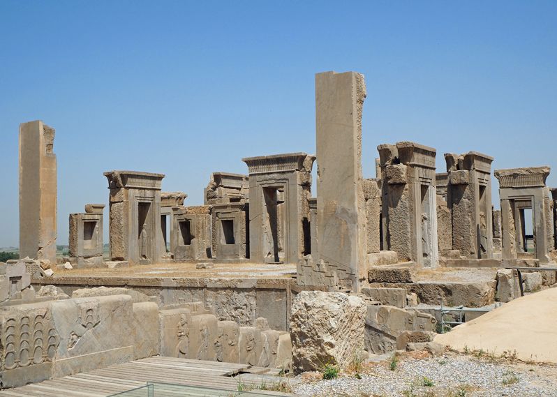 イラン 圧巻の歴史遺跡ペルセポリスで遥かな古代を体感する イラン Lineトラベルjp 旅行ガイド