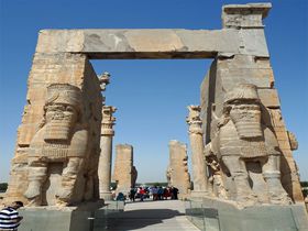 イラン・圧巻の歴史遺跡ペルセポリスで遥かな古代を体感する！
