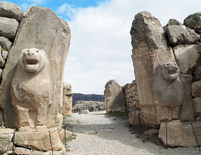 トルコ ヒッタイト帝国の遺跡に古代世界の謎と幻影を求めて トルコ Lineトラベルjp 旅行ガイド