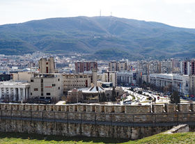 NNn~xݗsɁICǑX|bg10Iy2025z̋LTlC