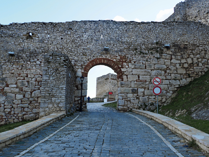 ベラト城砦