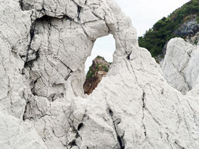 �����C�ݔ��𖞋i�I�a�̎R�u����C�m�����v�Ƃ��̎��ӃX�|�b�g�̋L���T���l�C��