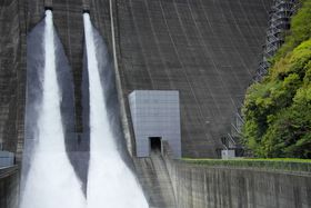 ���፷70m�̑唗�́I���������邩���H�_�ސ�u�{�P���_���v�̊ό������̋L���T���l�C��