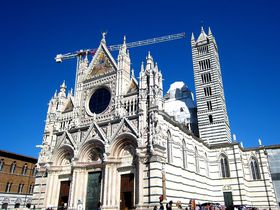 �}���ق̂���吹���I�C�^���A�̌Ós�V�G�i�̃h�D�I�[���͑嗝�΂̎Ȗ͗l�I�̋L���T���l�C��