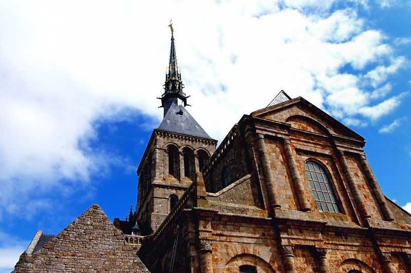 美しすぎる修道院 フランスの世界遺産モンサンミッシェルの歴史に触れる フランス Lineトラベルjp 旅行ガイド