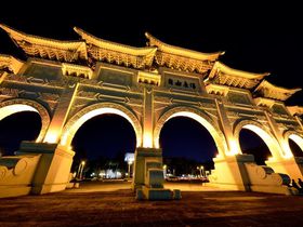 台湾3大観光名所！台北・中正紀念堂のライトアップが幻想的で美しい！