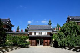 yT}[EH[Ynz쌧csIf̐E邨߃X|bgŐLTlC