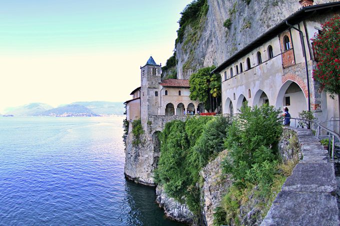 美の遺産が各地に点在 北イタリア湖水地方 マッジョーレ湖 イタリア Lineトラベルjp 旅行ガイド