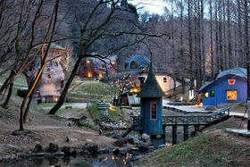 ��ʂŖ�������ė��s�������I�������ߊό��X�|�b�g10�I�̋L���T���l�C��