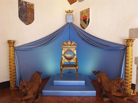 �_�����Ȃɑ�������I�X�y�C���E�v�{���u�K���E�_����v�̋L���T���l�C��