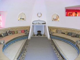 �X�y�C���E�J�_�P�X�̔������C�ɗՂރV���[���ȁu�_���̉Ɓv�̋L���T���l�C��