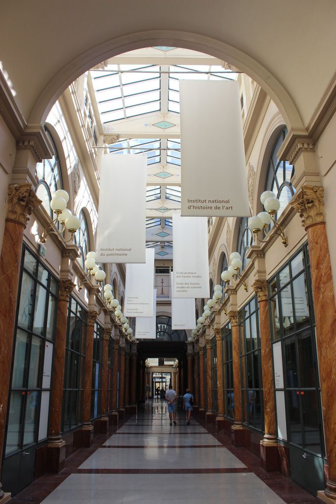 �t�����X�����}���ٓ��ɂ���u�M�������[�E�R���x�[���v