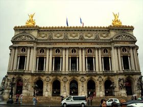 豪華すぎる！パリオペラ座の中を探検してみよう！輝くシャガールの名画も