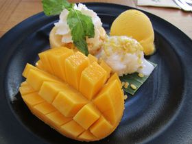 �o���R�N�Ő�΂ɐH�ׂĂ����ׂ��I�����ߐ�i�X�C�[�c�X�T�I�̋L���T���l�C��