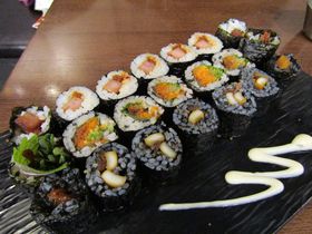 �V���������������I�\�E���u����V�e�B�A�E�g���b�g�v�̃O�����T�K�̋L���T���l�C��