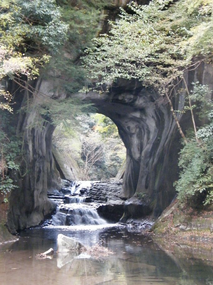 実は亀岩の洞窟だった 千葉房総の濃溝の滝の謎を解く 千葉県 Lineトラベルjp 旅行ガイド