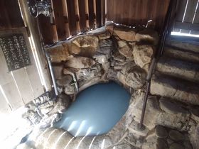 世界遺産に浸かる！和歌山・湯の峰温泉「つぼ湯」は熊野本宮大社に来たら外せない